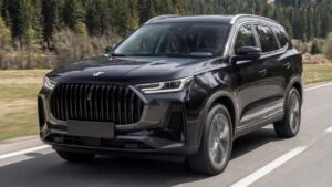 DR 7: SUV بسبعة مقاعد