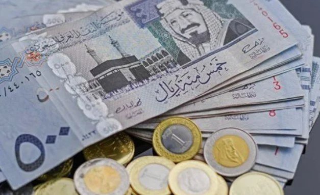 سعر الريال السعودي أمام الجنيه المصري يثبت استقراره 1 ريال-مصر-7-فبراير