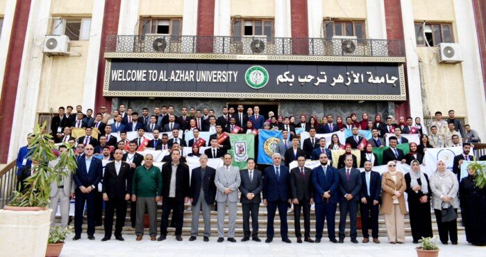 عين شمس بملتقى «طلاب من أجل مصر»