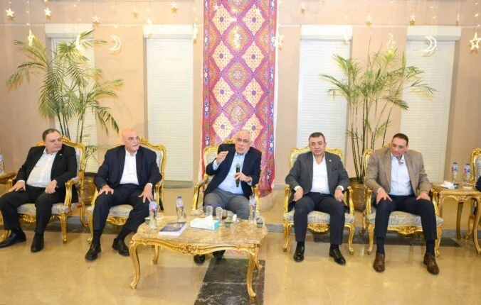 النائب العام يكسر روتين العمل: مأدبة إفطار رمضانية ترسم ملامح العدالة الناجزة 1 النائب العام وإفطار النيابة