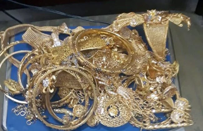 ضربة للغش التجاري: ضبط 4 كيلو ذهب وفضة مقلدة بالجمالية 1 ضبط-ذهب-فضة-مقلدة-الجمالية-القاهرة