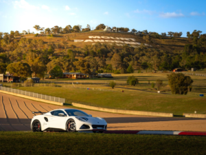 لوتس-إيميرا-باثورست-500-حصان