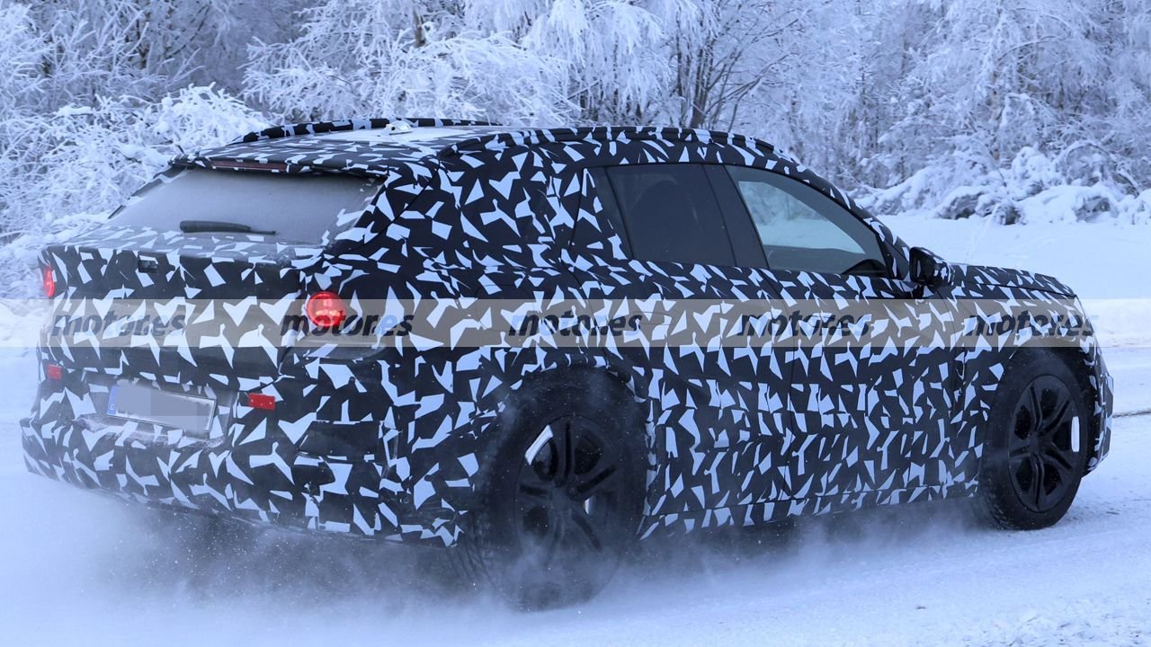 AMG GT SUV اختبارات شتاء