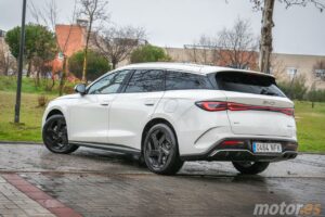 Seal 6 Touring الهجينة