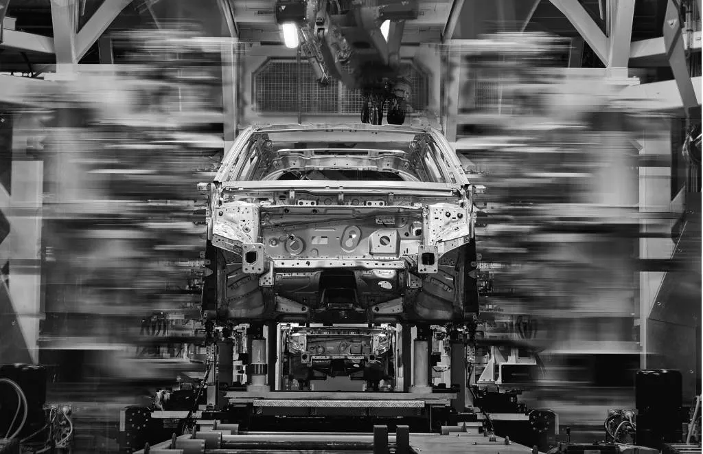 جيب-كومباس-جيل-ثالث-STLA-Medium