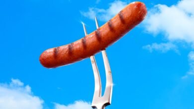 النقانق الألمانية التي غزت أمريكا: قصة تحول 'الهوت دوغ' إلى أيقونة شعبية 2 قصة-الهوت-دوغ-الأمريكي