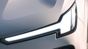 فولفو XC70 إضاءة متقدمة