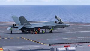 Fujian‑تشغيل‑طائرات