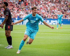 صراع المهاجمين: تشيلسي وتوتنهام على أسد البوندسليغا