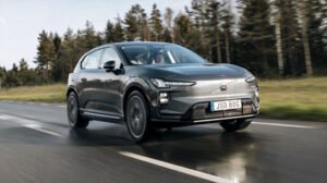 فولفو-EX60-كهربائية-2027