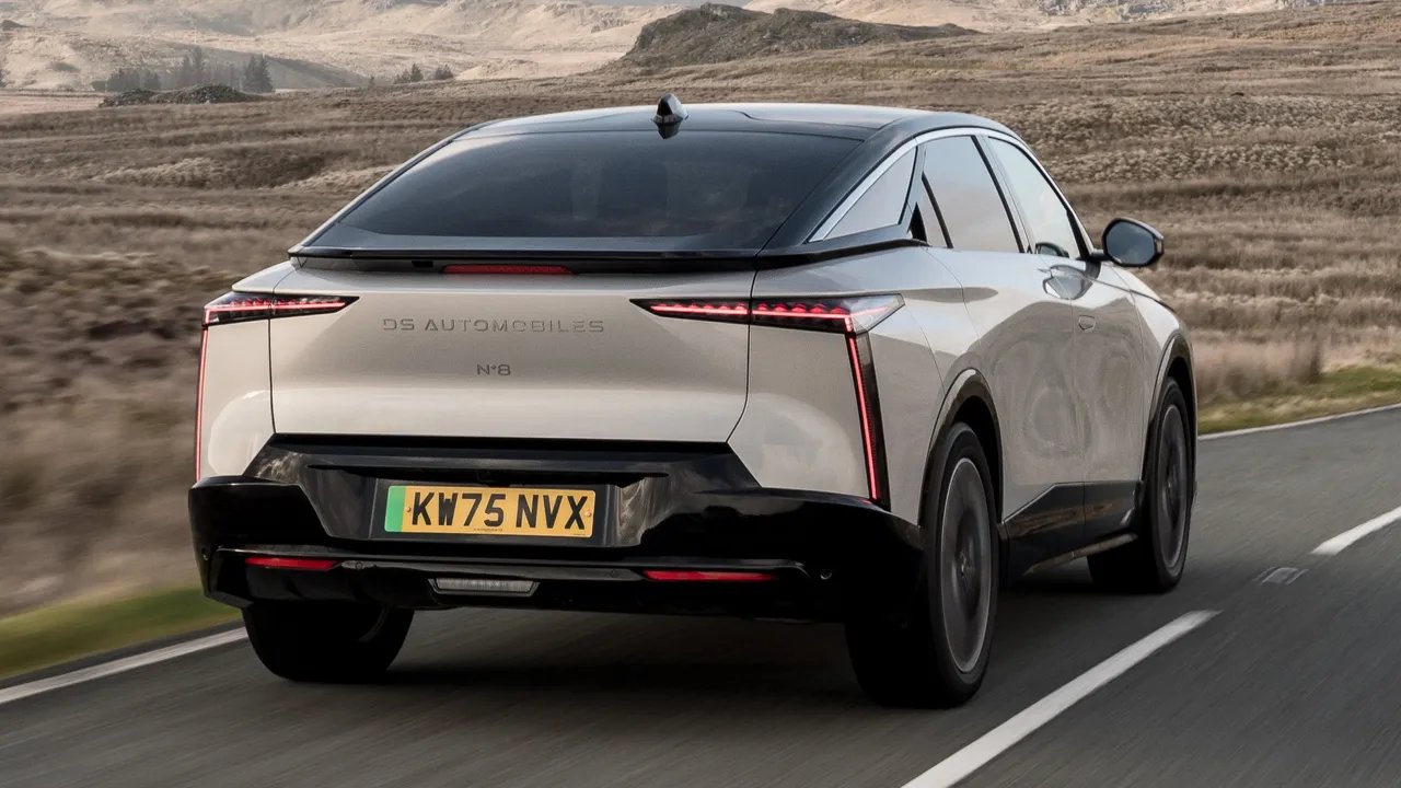 DS7-كروس-اوفر-مراجعة-مفصلة