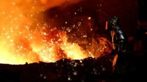 بريطانيا-صلب-حمائية