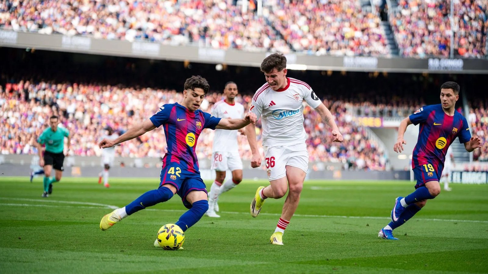 صراع الأرجنتين وإسبانيا على "أوسو": عقد نجم إشبيلية يضغط على النادي 1 "أوسو" بين الأرجنتين وإسبانيا