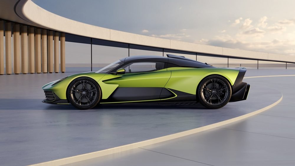 فالهالا أستون مارتن: حين تغامر الأسطورة بكسر صمتها المعهود 10 أستون مارتن فالهالا