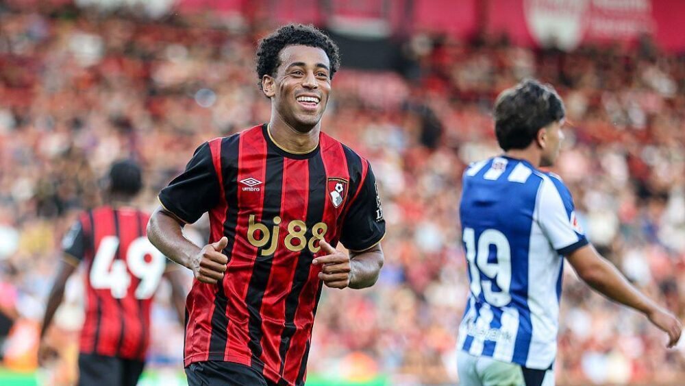 آدامز-ليفربول-انتقالات-الجنيه-المصري