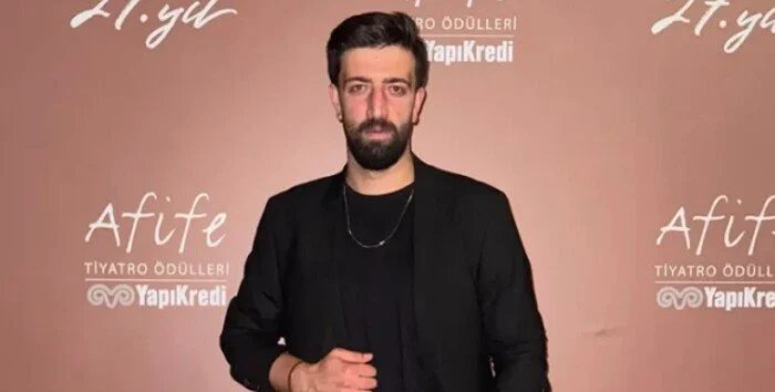 وفاة الفنان التركي الشاب رمضان تيتيك إثر تمزق في الشريان الأورطي 11 وفاة الفنان رمضان تيتيك