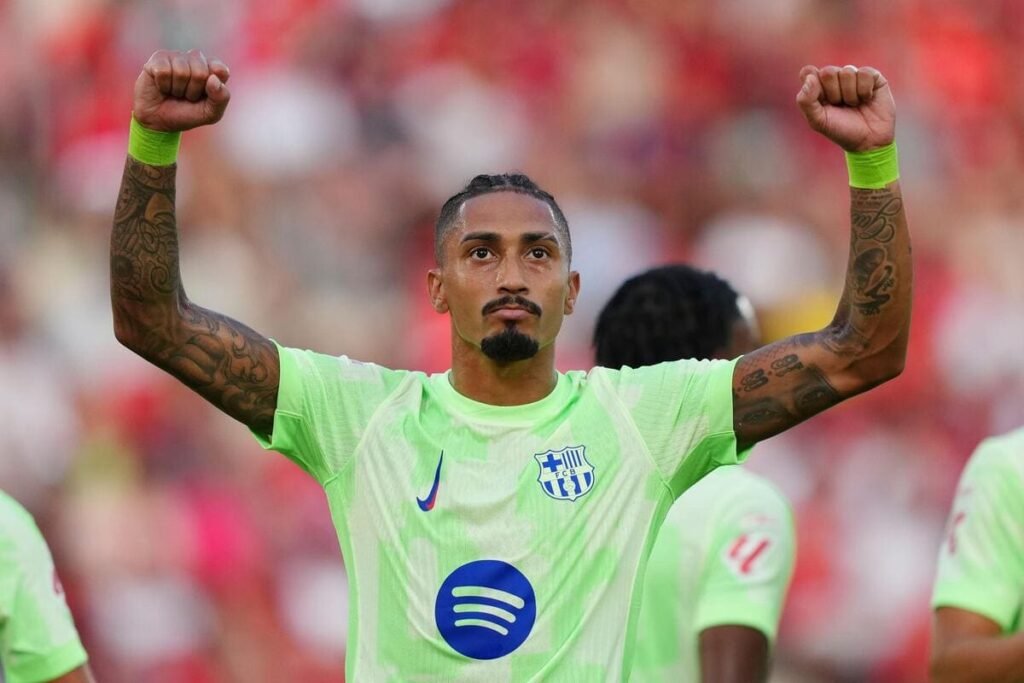 غضب لابورتا من فيفا