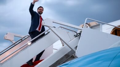 فانس في بودابست لإنقاذ أوربان من فخ الانتخابات وتسريبات بوتين 2 زيارة فانس للمجر