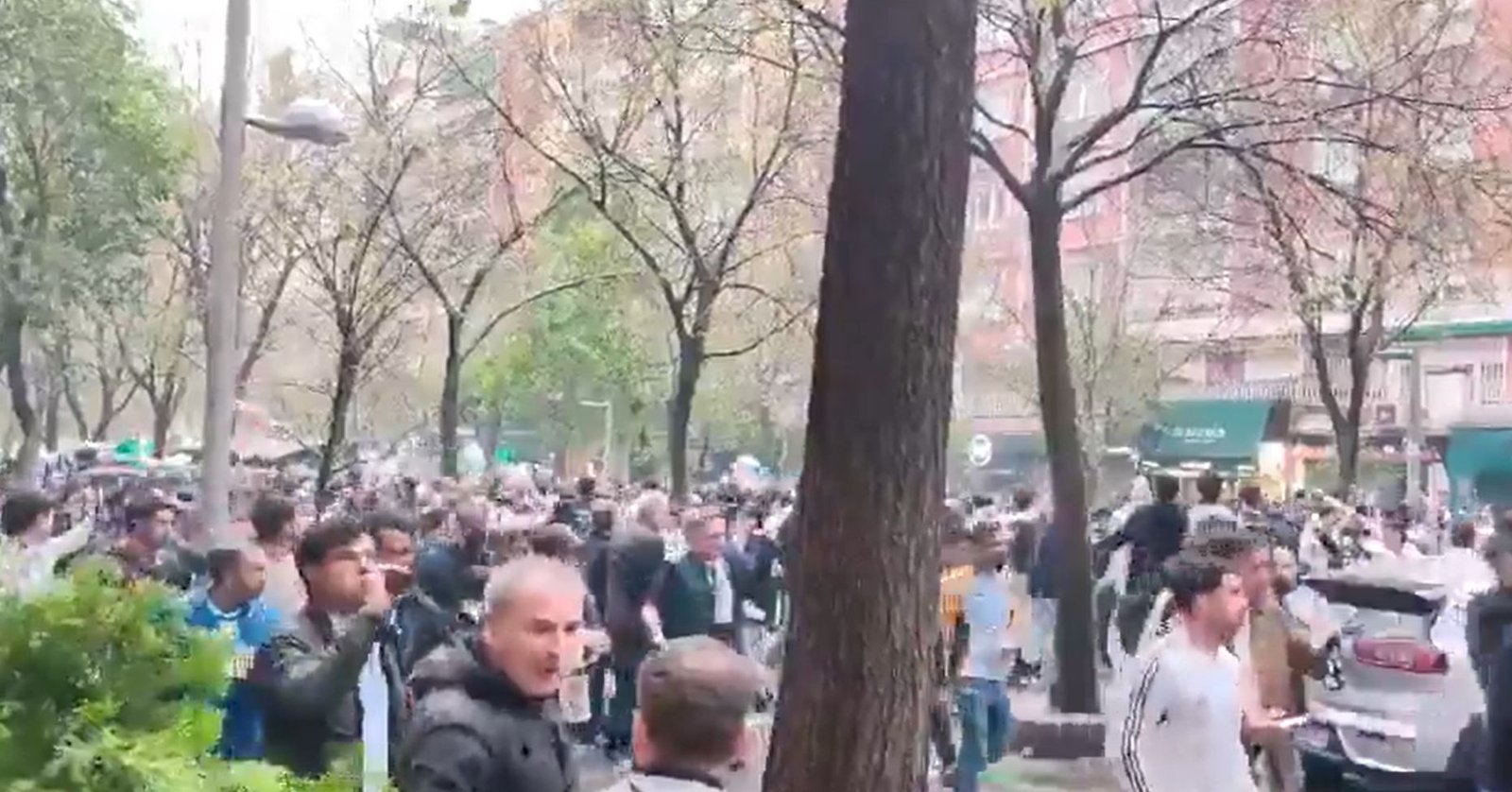 عنصرية جماهير مدريد