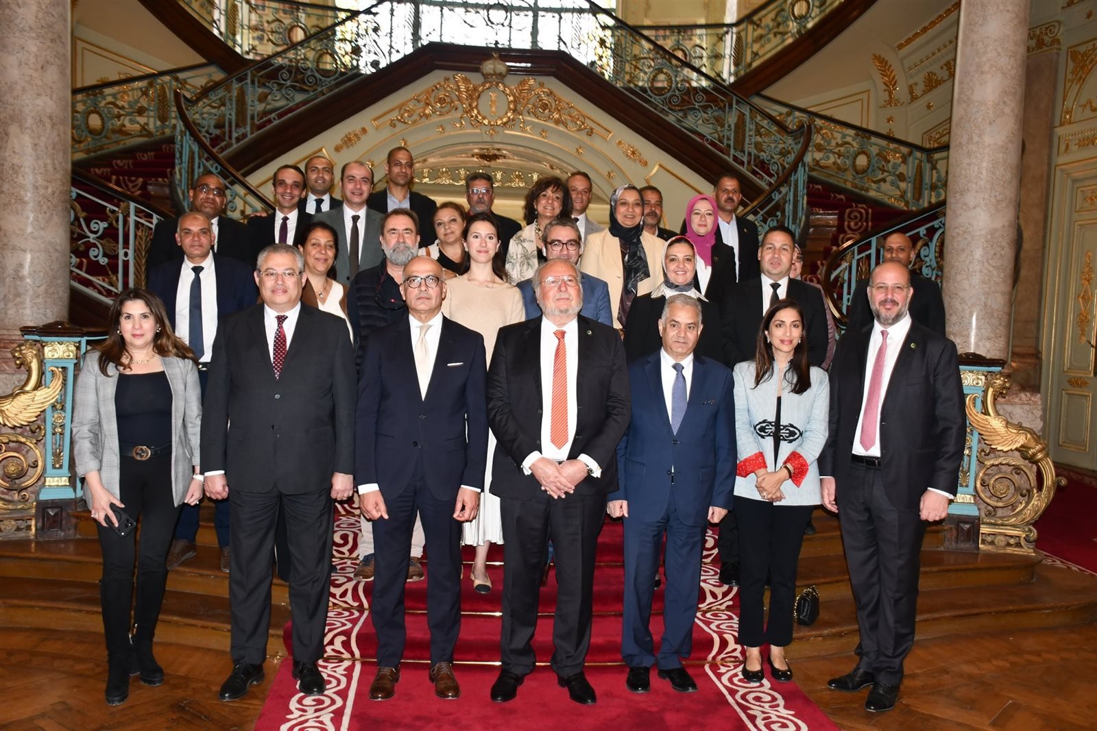 أحمد فؤاد الثاني في قصر الزعفران.. جولة داخل مقر الحكم القديم 1 الملك في الزعفران