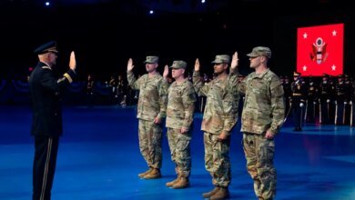 مدراء تكنولوجيا برتب عسكرية