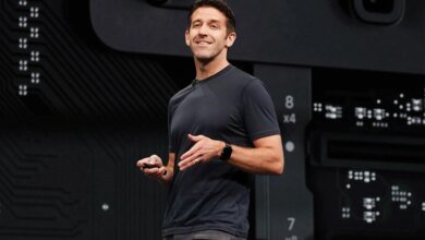 تيرنوس مديراً لآبل