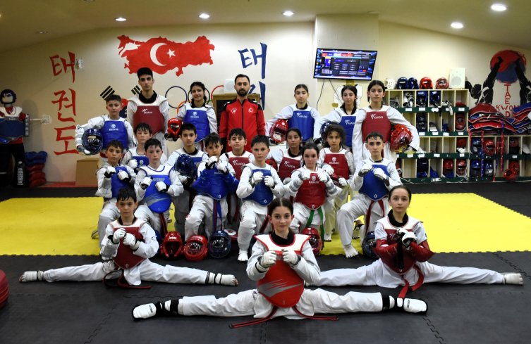 شرطي يحارب إدمان الأطفال بالرياضة