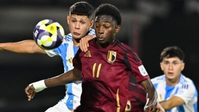 برشلونة يطارد بيسيوو