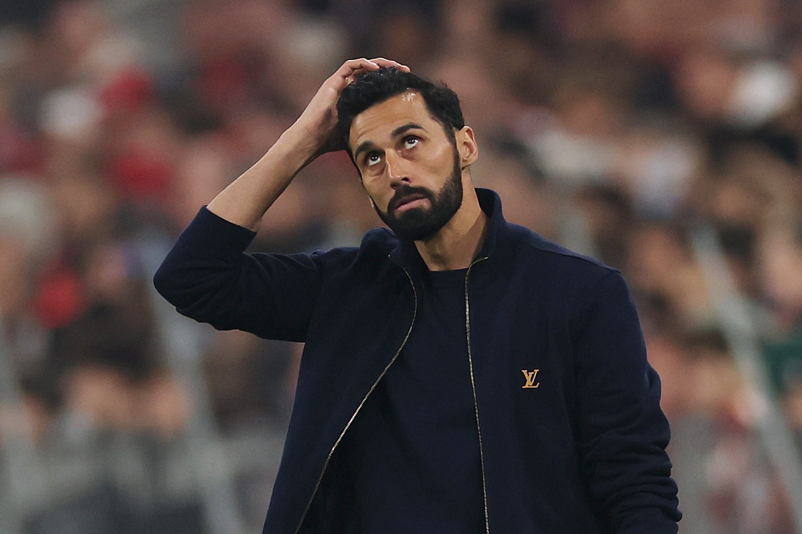 أربيلوا يستبعد سيبايوس من حسابات ريال مدريد وتصريحات مقتضبة تزيد الغموض 1 استبعاد سيبايوس وغضب أربيلوا