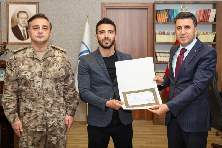 تكريم منقذي طفلة تونجلي