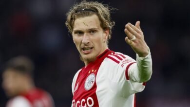 ميكا غودتس وأياكس