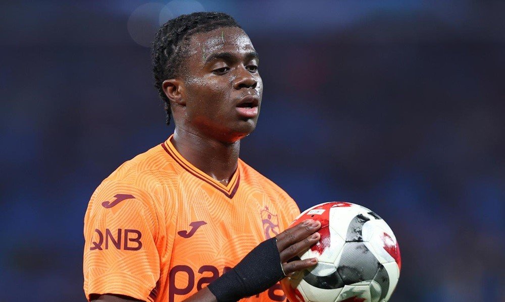 أولاي يقترب من تشيلسي