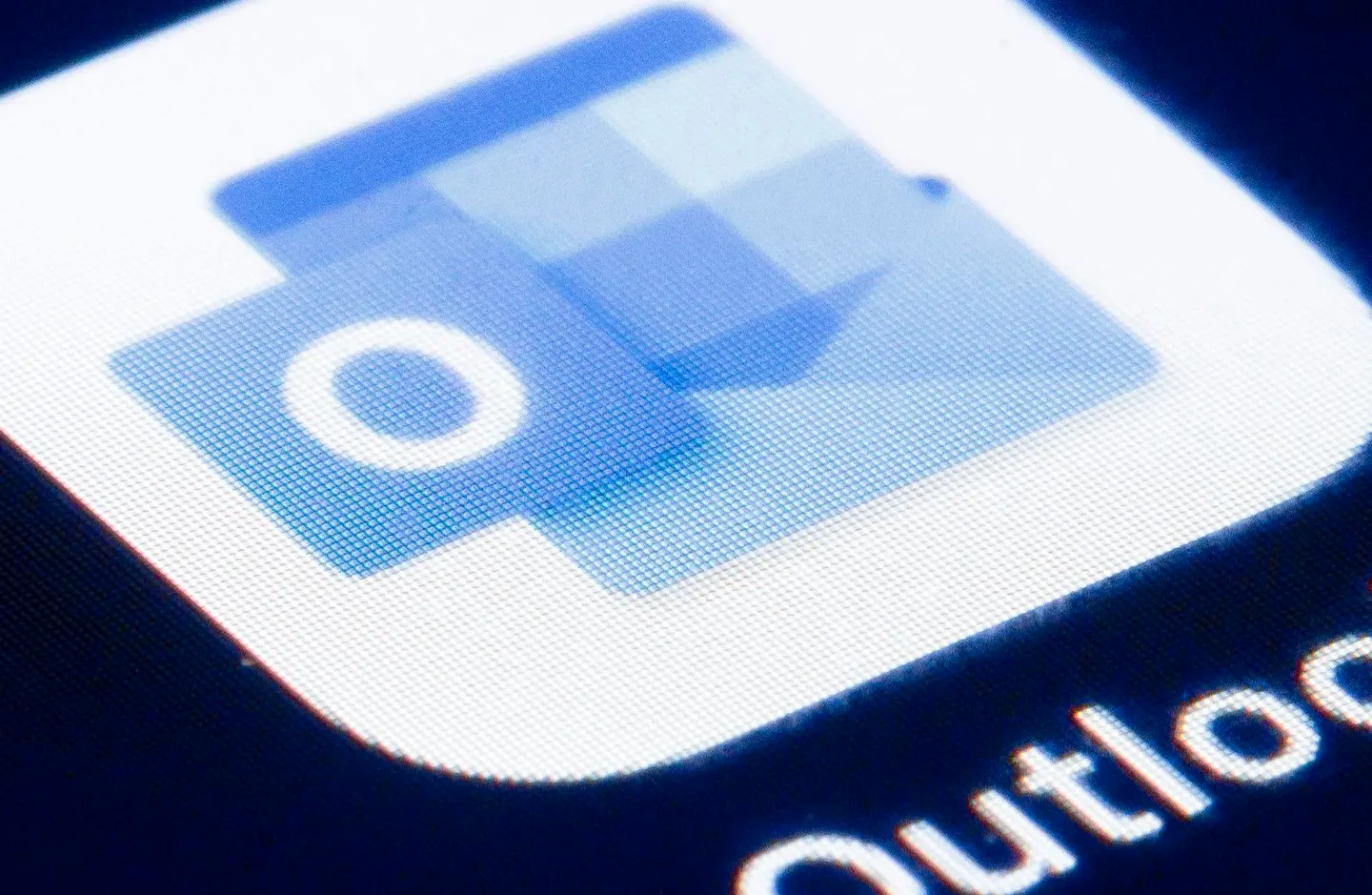 مايكروسوفت تسحب القابس عن Outlook Lite وتغلق الأبواب أمام الهواتف الضعيفة 1 نهاية Outlook Lite