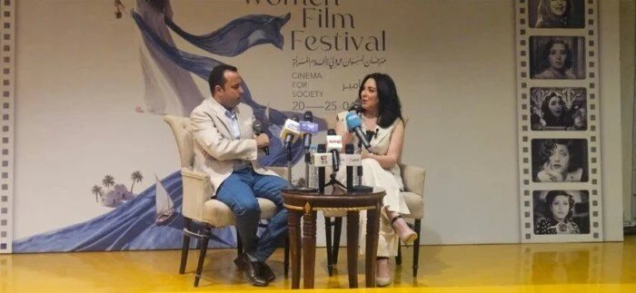 تكريم سلاف فواخرجي بأسوان