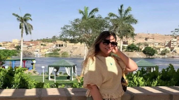 ليلى علوي بأسوان