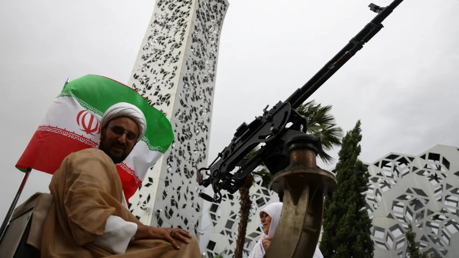 إنذار ترامب لإيران