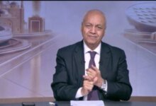 حجب حسابات 12 شخصية
