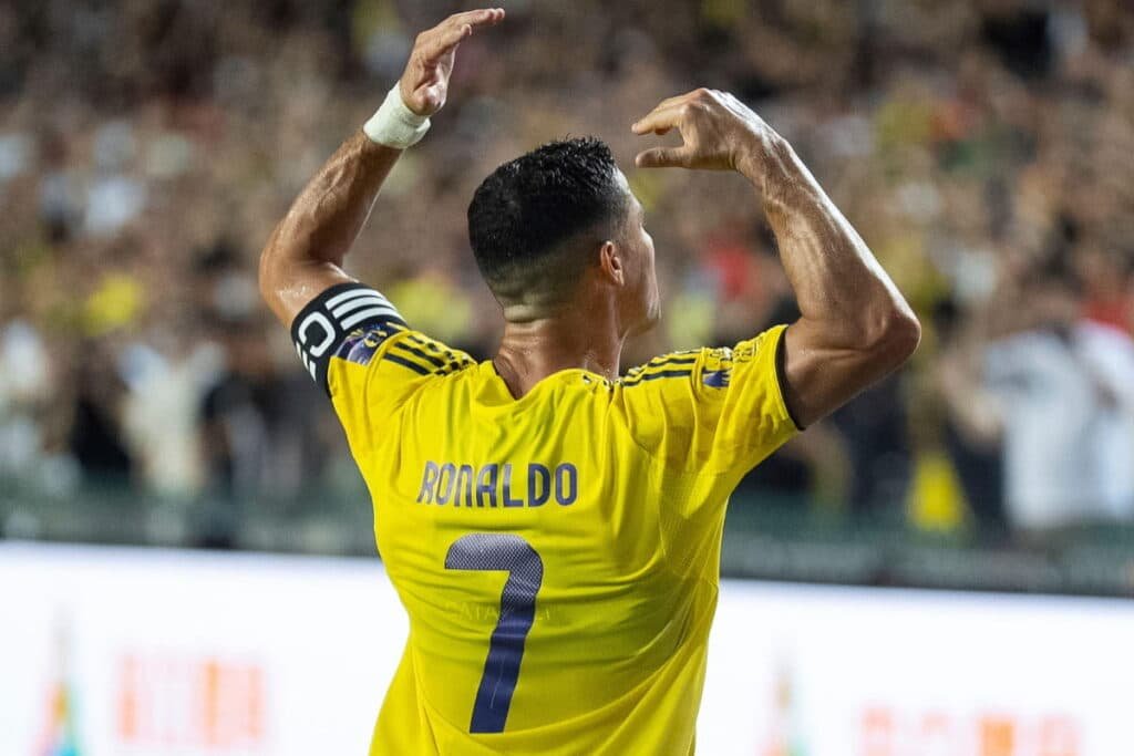 رسمياً.. النصر يحسم لقب الدوري السعودي برباعية في شباك ضمك 1 تتويج النصر بالدوري