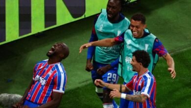 كريستال بالاس يكسر صيام البطولات القارية بلقب "المؤتمر الأوروبي" في ليلة رحيل غلاسنر 2 تتويج كريستال بالاس القاري