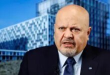 تعليق مهام كريم خان