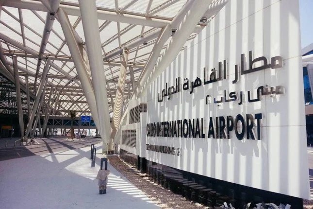 2.2 مليون مسافر يعبرون مطار القاهرة في 31 يوماً 1 زحام مطار القاهرة