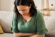 علاج مغص الدورة الشهرية والمسكنات الفعالة