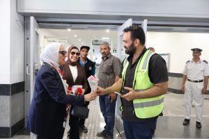 خارج أسوار المدارس.. طلاب القاهرة يستكشفون تكنولوجيا المونوريل في رحلة لتعزيز الوعي الوطني 5 طلاب القاهرة يزورون المونوريل
