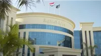 مراهق يقود سيارة بالجيزة