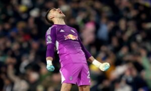 كارل دارلو إلى مانشستر يونايتد
