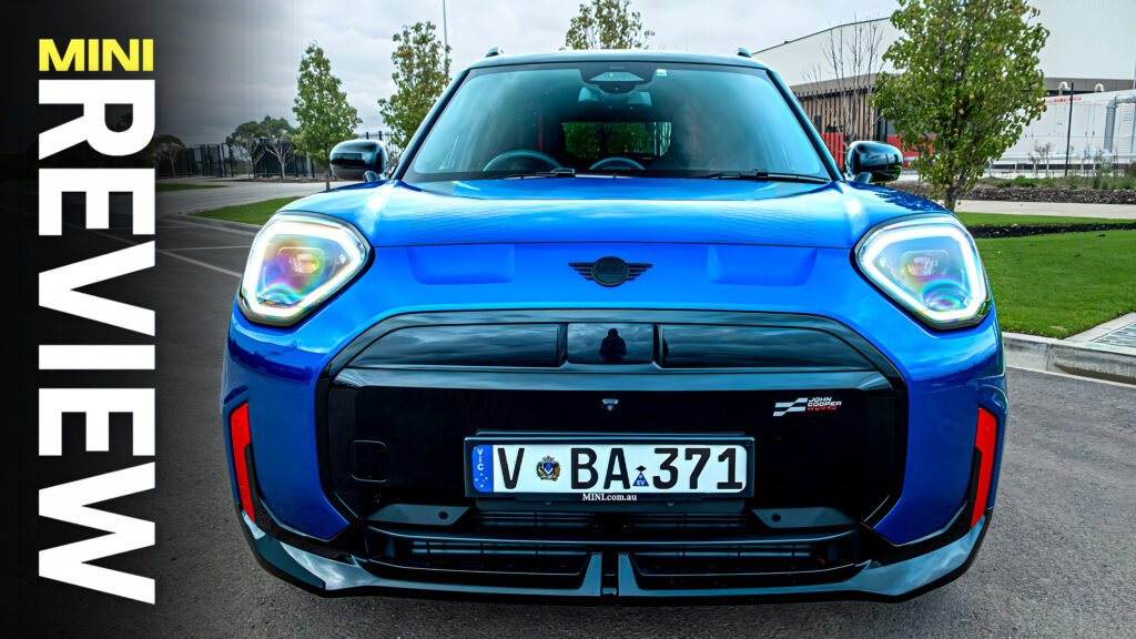 ميني Aceman JCW الكهربائية: وحش "تورك ستير" يضحي بالراحة من أجل الأداء 2 1783899784 169 Minis 2026 Aceman JCW e Is The Quick One The