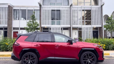 هل تستحق التضحية؟ تويوتا RAV4 الهجينة تفقد كفاءتها المعهودة لصالح المظهر الرياضي 10 تويوتا RAV4 الهجينة