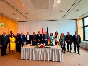 بشهادات أيزو ولغة معتمدة.. خطة مصرية ألمانية لتصدير العمالة الفنية إلى برلين 1 تطوير التعليم الفني المصري الألماني