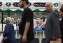 خلافة خامنئي الغامضة