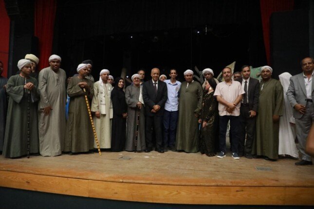 مسرحية أناكوندا في الجيزة
